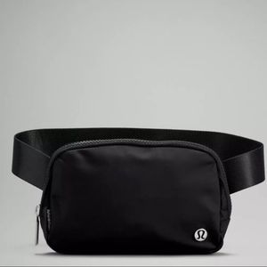 LULULEMON. EVERYTHING BAG